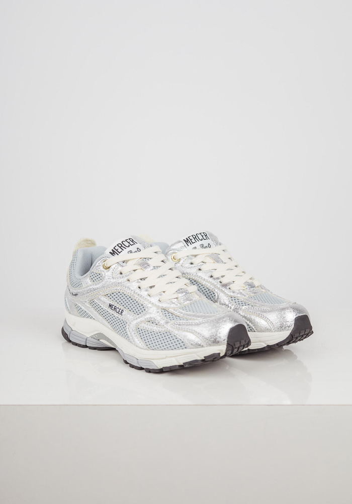 Mercer - The Re-Run Pineapple sneakers - Silver, Mercer, Sneakers,  Schoenen, Gentle